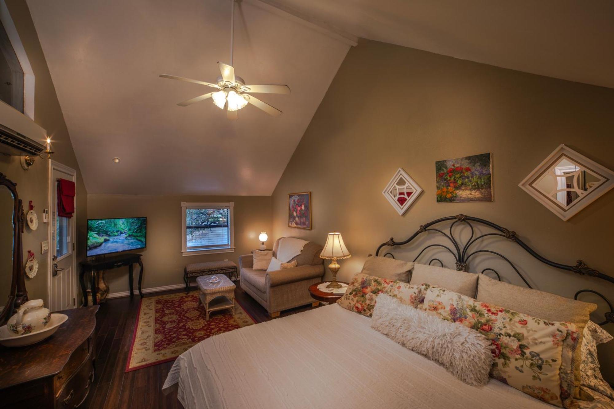 Bed And Breakfast On White Rock Creek Waco Kültér fotó