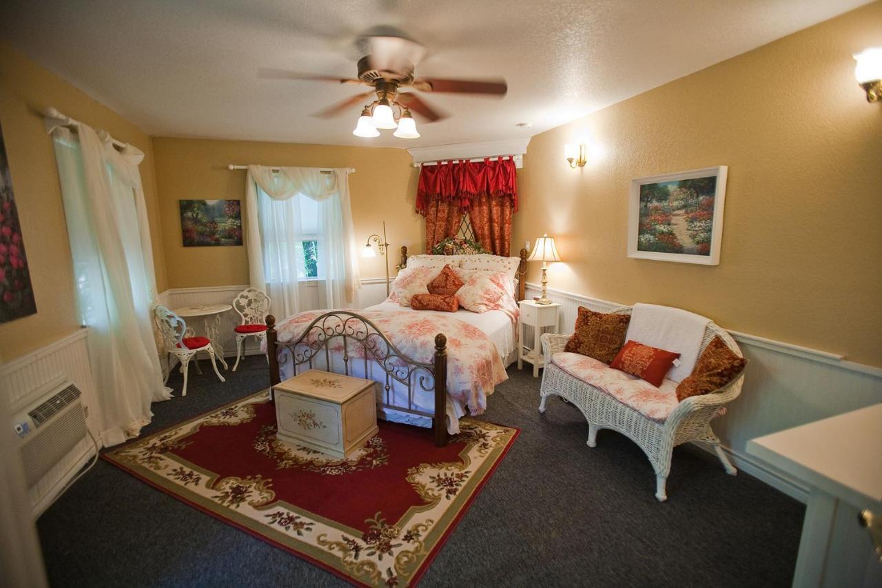 Bed And Breakfast On White Rock Creek Waco Kültér fotó